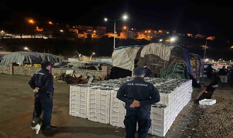 İstanbul Boğazında yasa dışı avlanan 9 ton istavrite ele geçirildi