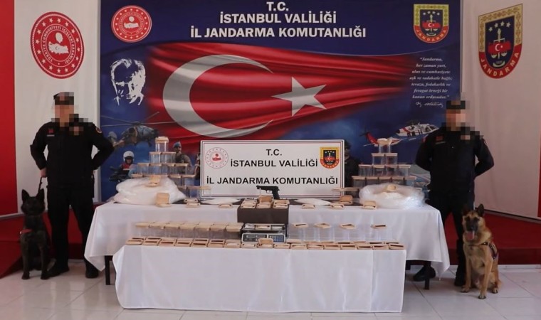 İstanbulda piyasaya sürülmeye hazırlanan 38 kilo uyuşturucu madde ele geçirildi