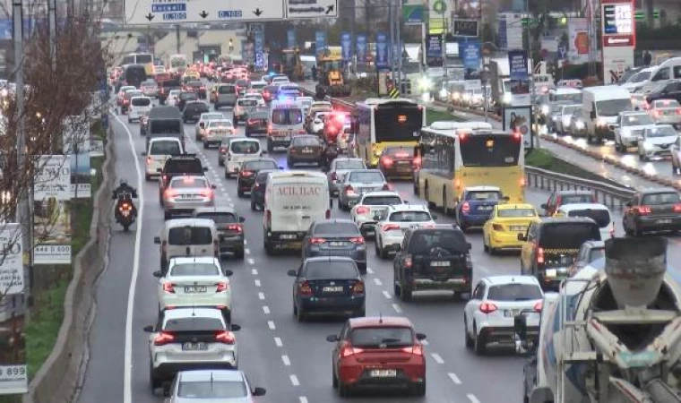 İstanbul’da trafik yoğunluğu-1