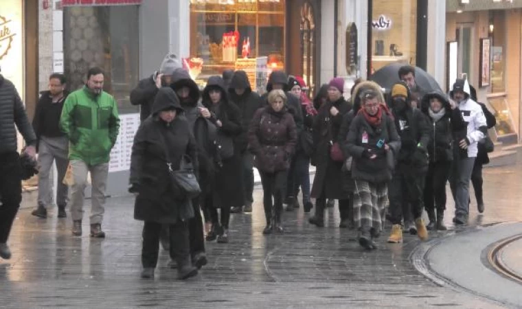 İstanbul’da yağmur etkili oluyor