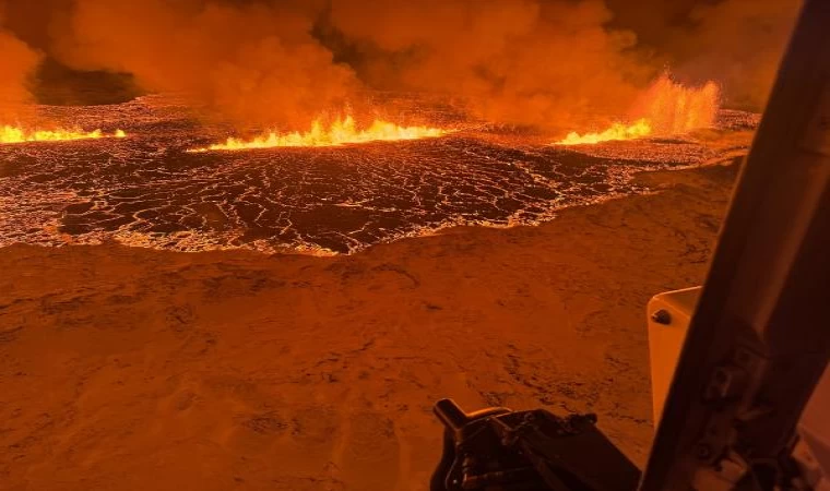 İzlanda’da haftalardır beklenen yanardağ patlaması gerçekleşti - EK FOTOĞRAFLAR