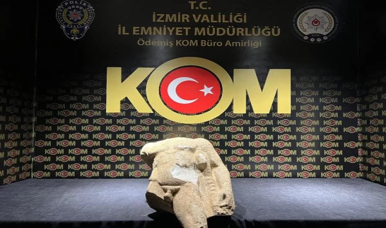 İzmir’de, Roma dönemine ait heykel ele geçirildi