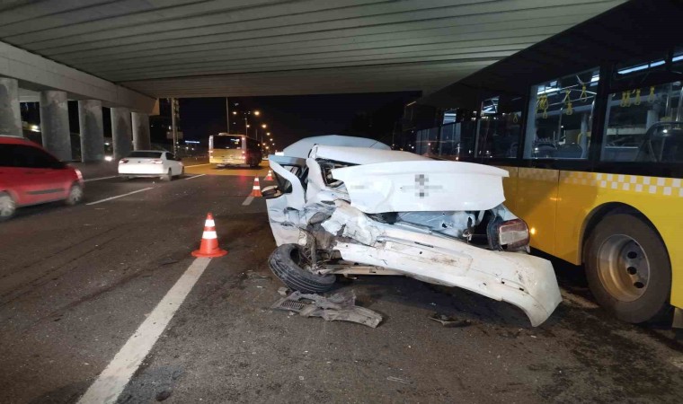 Kadıköyde zincirleme trafik kazası: 5 yaralı