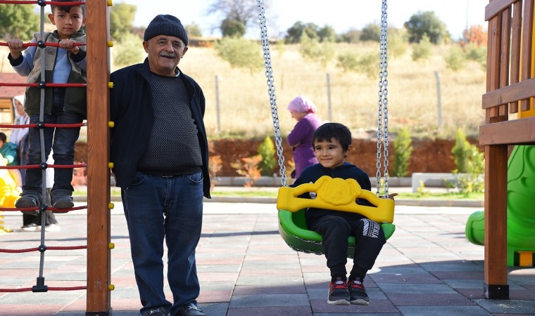 Kahramanmaraş Yenikente çocuk oyun alanı