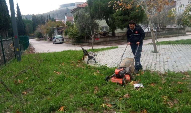 Karesi Belediyesinden milyonlarca metrekarede ot temizliği