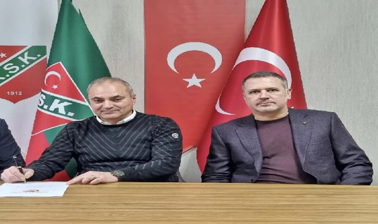 Karşıyaka’da Ergüllü futbola el attı