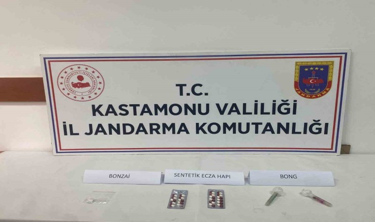 Kastamonuda uyuşturucuyla yakalanan 5 kişi gözaltına alındı