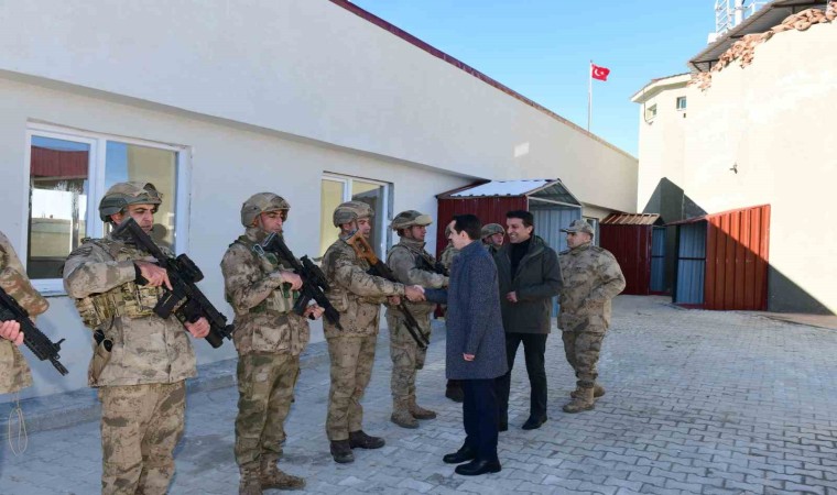 Kaymakam Sakarya ve Başkan Şeylandan askeri üs bölgesine ziyaret