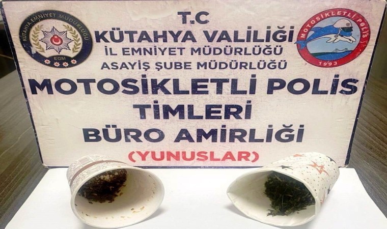 Kütahyada aracında uyuşturucu bulunan aranan şahıs Yunus Timlerinden kaçamadı