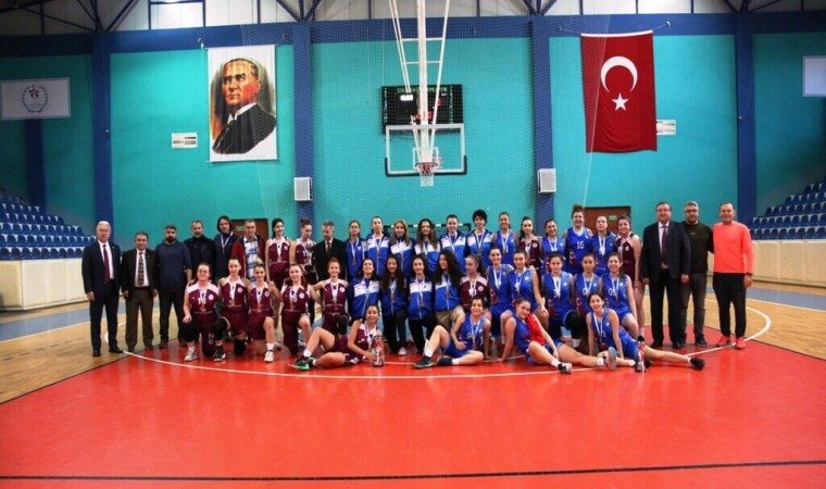 Kütahyada TÜSF Basketbol Bölgesel lig müsabakaları düzenlendi