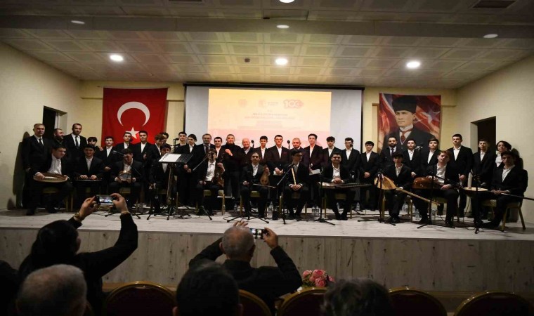 Lapsekide Cumhuriyetin 100üncü yılında Musiki konseri düzenlendi