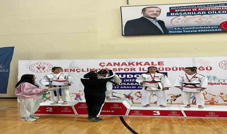 Lüleburgazlı öğrenci bölge birinciliğini kazandı