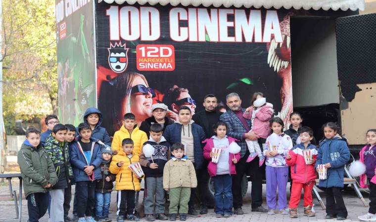 Malatyada depremzede çocuklara 10 D sinema etkinliği