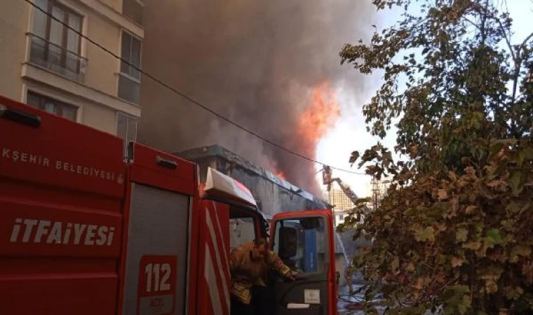 Maltepe’de iş yeri yangını -1