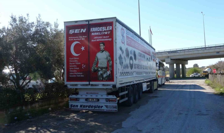 Manavgatta park halindeki tırdan 30 bin TLlik kablo çalındı