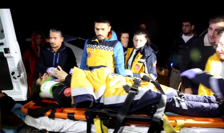 Manisada ambulansın karıştığı kazada 1 kişi öldü, 4 sağlık personeli yaralandı