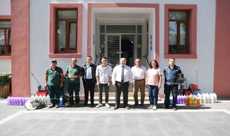 Menteşe Belediyesi gelecek için geri dönüştürüyor