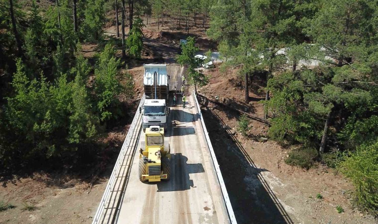 Menteşede yollar modern görünüme kavuştu