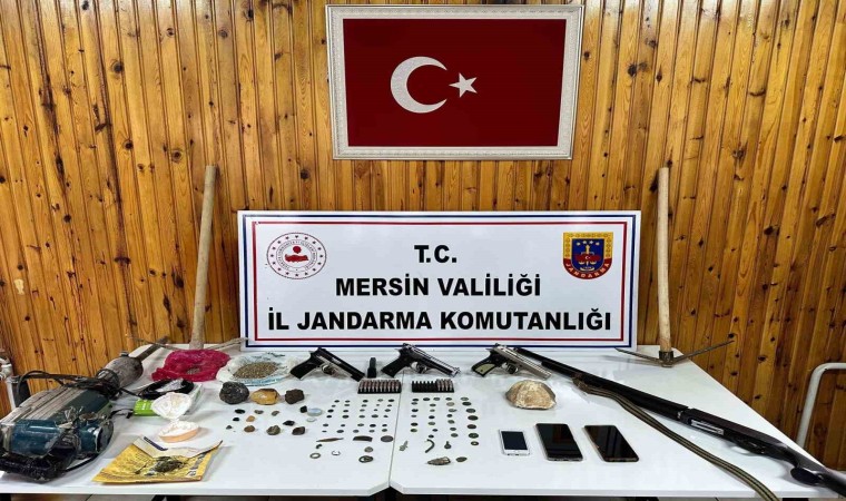 Mersinde tarihi eser kaçakçılığı operasyonu: 3 gözaltı