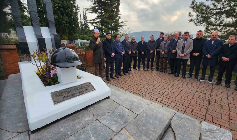 Metin Türker ölümünün 26. yılında mezarı başında anıldı