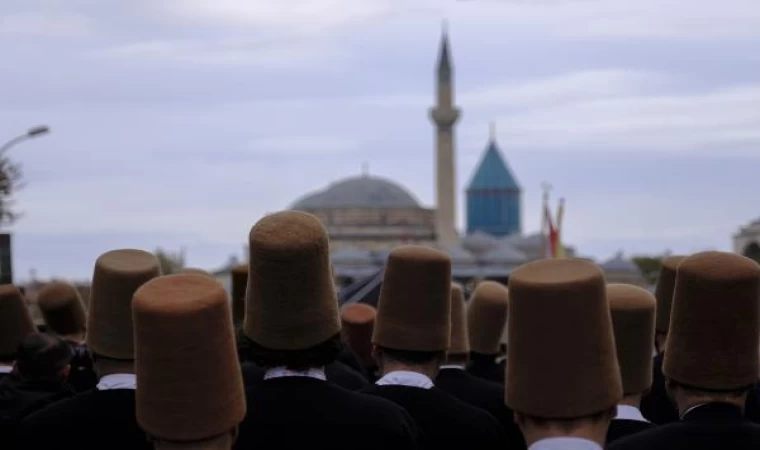 Mevlana’yı anma törenleri ’Vuslat Vakti’ yürüyüşüyle başladı