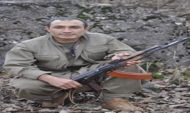 MİT, terör örgütü PKK/KCKnın sözde Süleymaniye alan sorumlusu Mehmet Şefa Akmanı etkisiz hale getirdi.