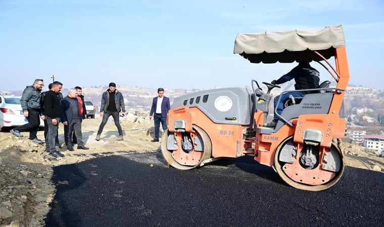 Mollakasım Mahallesinin yolları yenileniyor