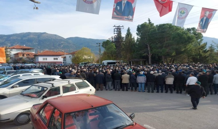 Muğladaki motosiklet kazasında ölen esnaf son yolculuğuna uğurlandı