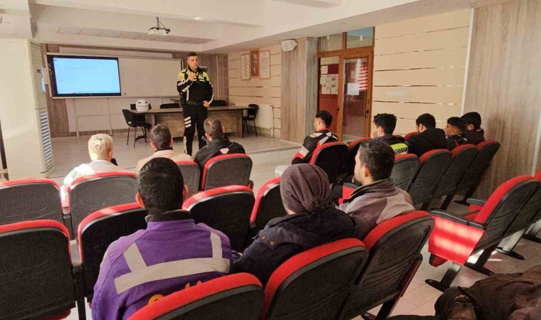 Nazillide motosiklet kullanıcılarına güvenli sürüş ve kask eğitimi veriliyor