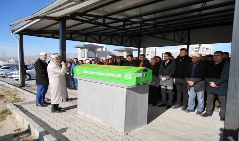 Niğde Gazozu Fabrikasında kimyasal maddeden zehirlenen işçi toprağa verildi