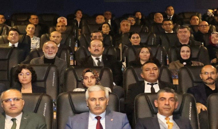 Öğretmenler Aybüke: Öğretmen Oldum Ben filmini izledi