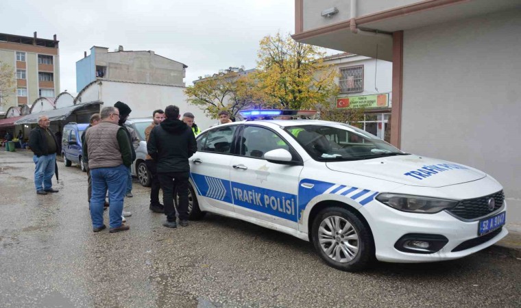 Orduda ehliyetsiz sürücü polis ekiplerinin kovalaması sonucu yakalandı