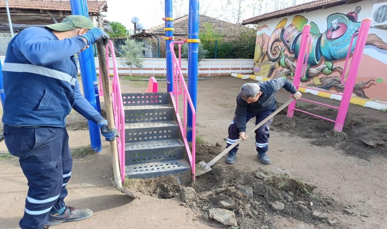 Ortacada yol ve parkların bakım onarım çalışmaları devam ediyor