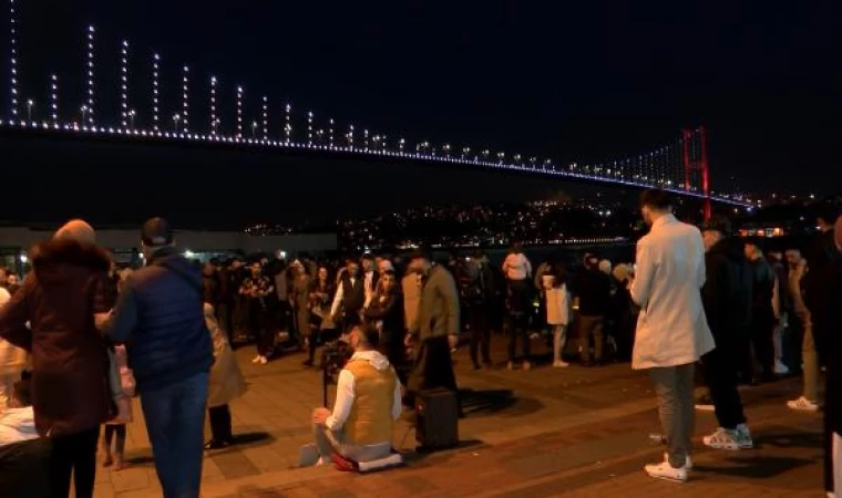 Ortaköy’de yılbaşı kutlamaları öncesi yoğunluk