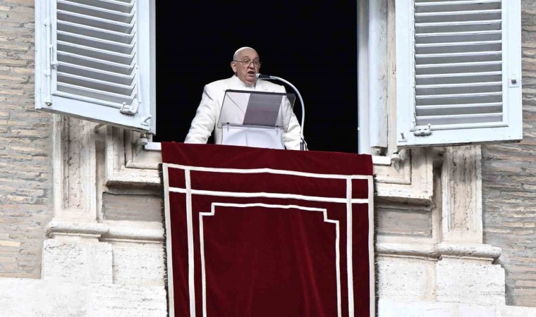 Papa Francis: (İsrailin kiliseleri hedef alması) Bu bir savaş, bu bir terör”