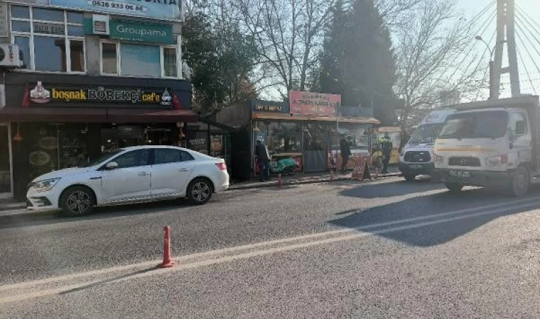 Polis merkezinin karşısındaki börekçinin önünde otururken bıçaklandı