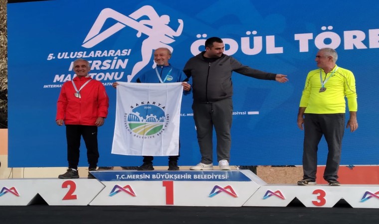 Sakarya Büyükşehir sporcusundan şampiyonluk geldi