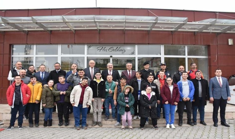 Salihlide özel sporcular kahvaltıda ağırlandı