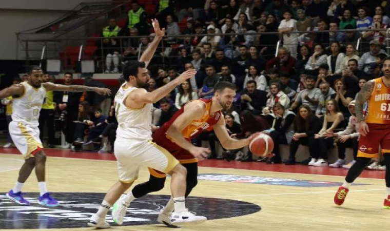 Samsunspor - Galatasaray: 70 - 72