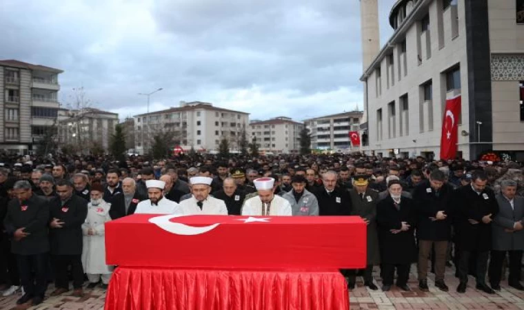 Şehit Kemal Aslan, Elazığ’da son yolculuğuna uğurlandı