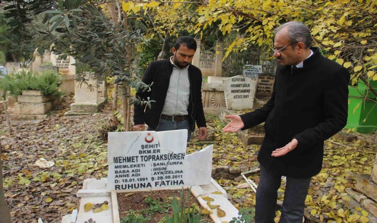 Şehit mezarına büyük saygısızlık