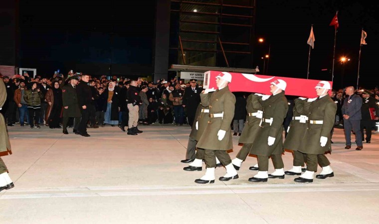 Şehit Piyade Sözleşmeli Er Çağatay Erenoğlunun cenazesi memleketi Sinopta