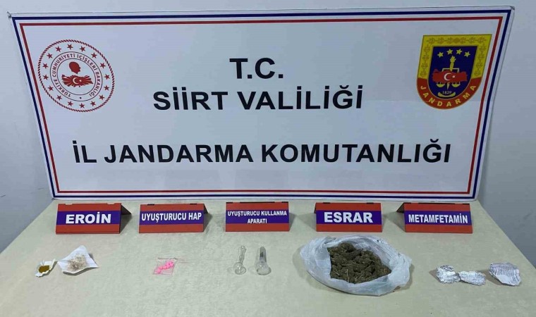 Siirtte yol kontrolü sırasında uyuşturucu bulundu: 3 gözaltı