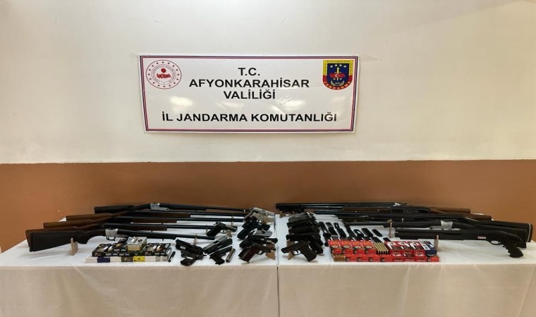 Silah kaçakçılarına yönelik operasyon: 5 gözaltı