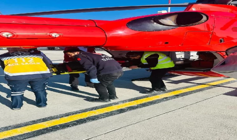 Şırnak’ta 75 yaşındaki hasta, ambulans helikopterle sevk edildi/ Ek fotoğraflar