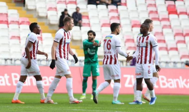 Sivasspor kupada bir üst tura yükseldi