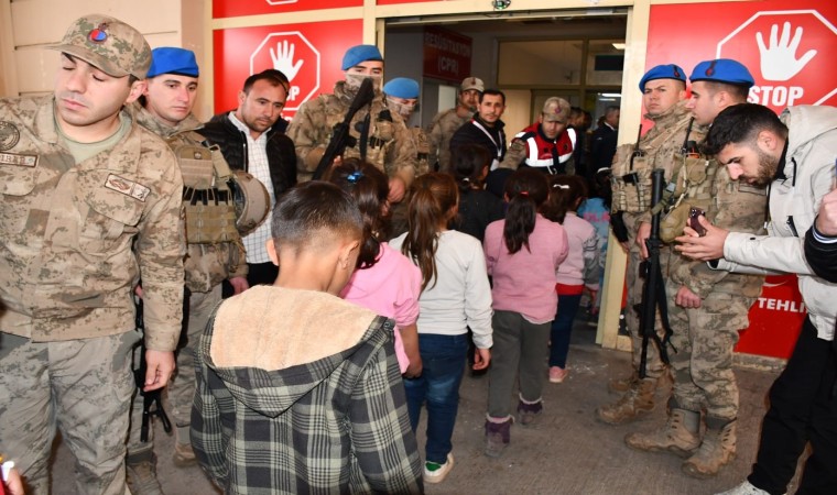 Siverekte öğrenciler yedikleri yemekten zehirlendi