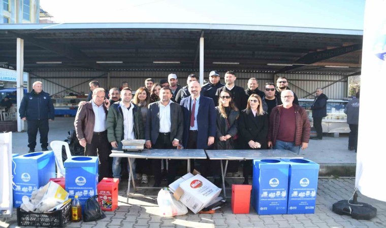 Söke Belediyesinden geri dönüşüme destekte bulunan vatandaşlara hediye