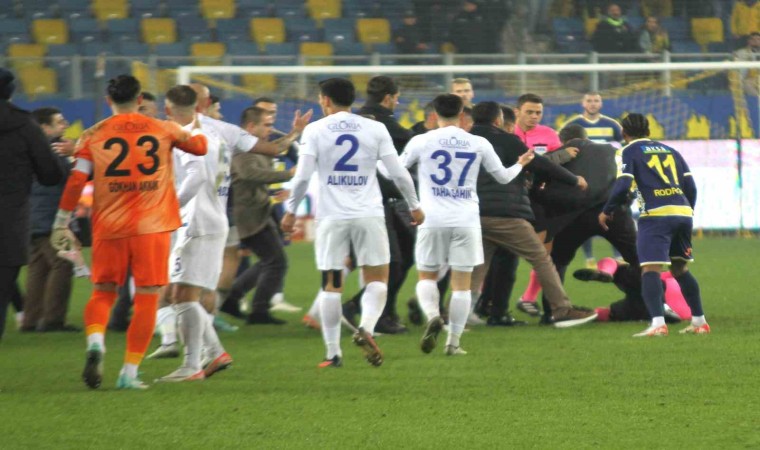 Süper Lig kulüpleri, Halil Umut Melere yapılan saldırıyı kınadı