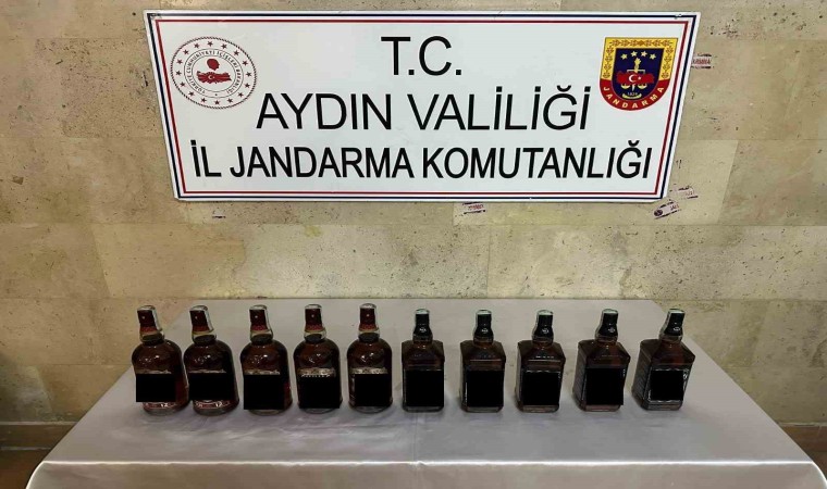 Şüpheli araçtan bandrolsüz alkol ele geçirildi